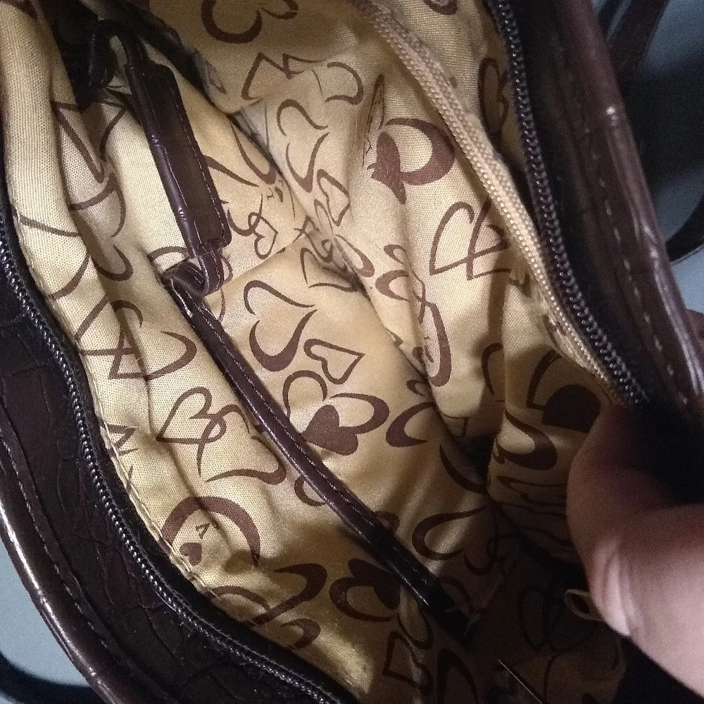 COPY - Medium size faux leather purse..like brand new! - Picture 6 of 6